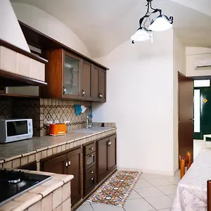 https://groove-house.catania-hotels.net